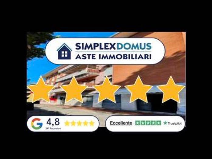 Appartamento con 6 locali in vendita in Via Bassagrande, Marina di Carrara, Carrara