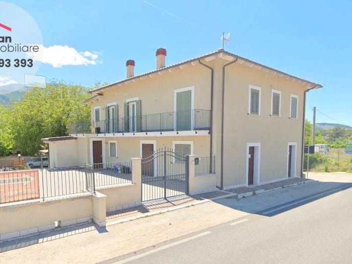 Casa con 6 locali in vendita in Via della Stazione, San Demetrio Ne' Vestini