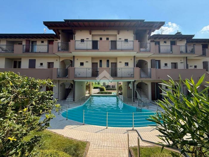 Appartamento trilocale in vendita in Entroterra, Desenzano del Garda