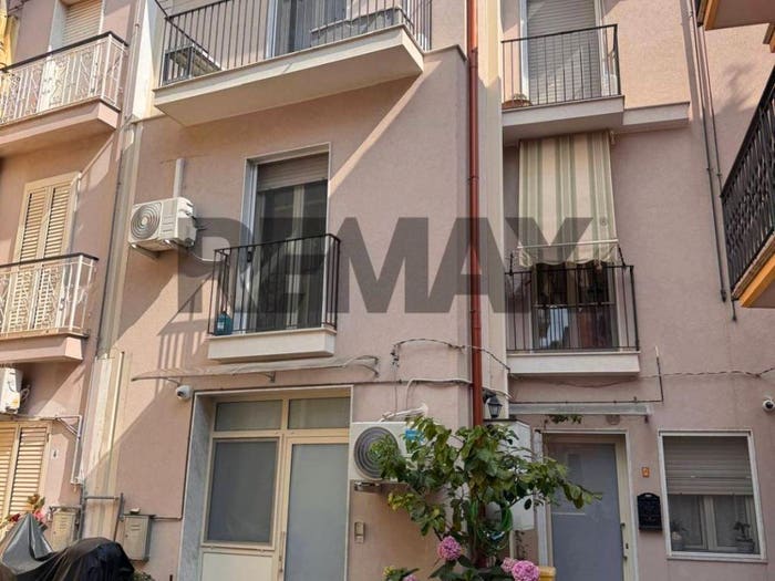 Casa con 6 locali in vendita in Via Ronco Cattaneo, Centro, Melilli