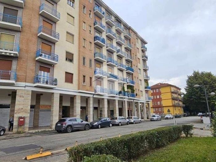 Appartamento bilocale in vendita in Viale Barbaroux, Centro, Carmagnola
