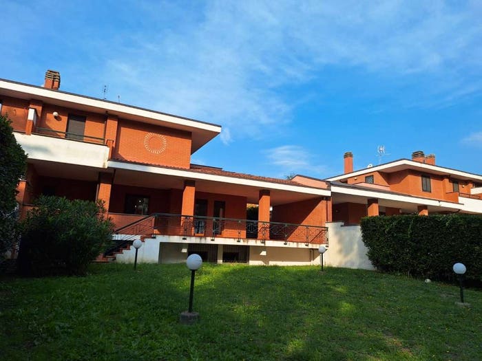 Casa con 6 locali in vendita in Via Licio Giorgieri, Pisana Bravetta, Roma