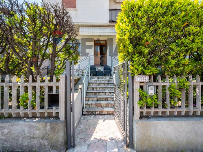 Appartamento trilocale in vendita in Via Pratomaggiore, Rivoltella, Desenzano del Garda
