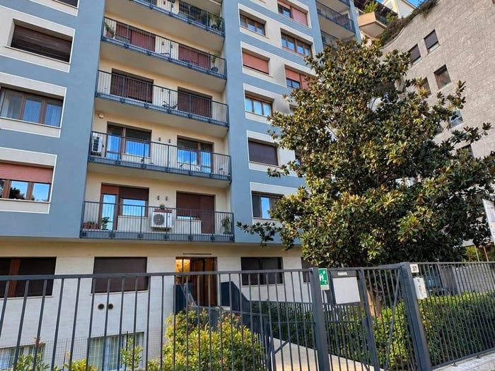 Appartamento con 5 locali in vendita in Via Ippolito Nievo, Sempione, Milano