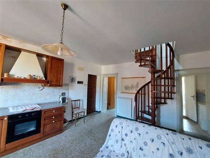 Appartamento trilocale in vendita in Via Giuseppe Garibaldi, Centro, Marciana Marina