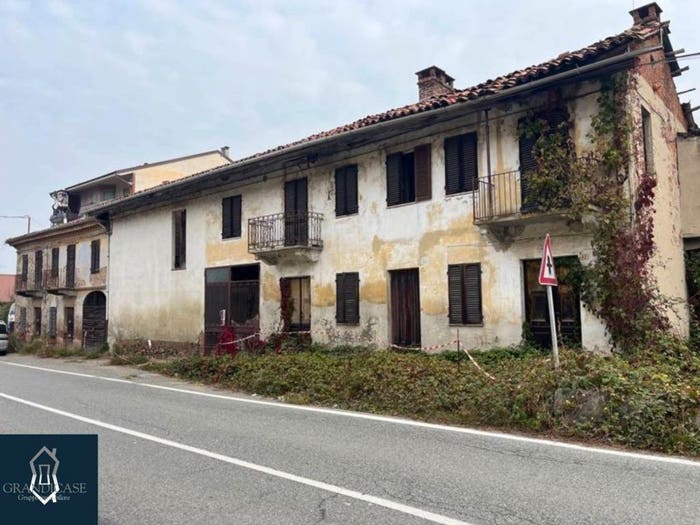 Casa con 6 locali in vendita in Corso Carlo e Siro Bongiovanni, Casalborgone