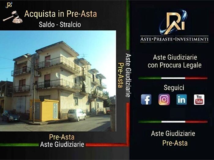 Appartamento con 6 locali in vendita in Via Leone XIII, Rizziconi