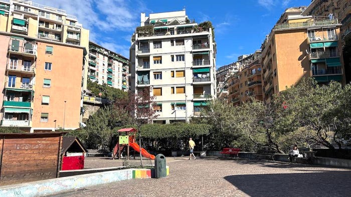 Appartamento con 5 locali in vendita in Via Vesuvio, Oregina, Genova