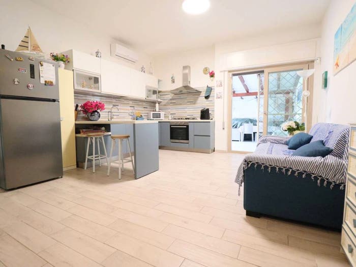 Appartamento trilocale in vendita in Via Arcobaleno, Lavinio Mare, Anzio