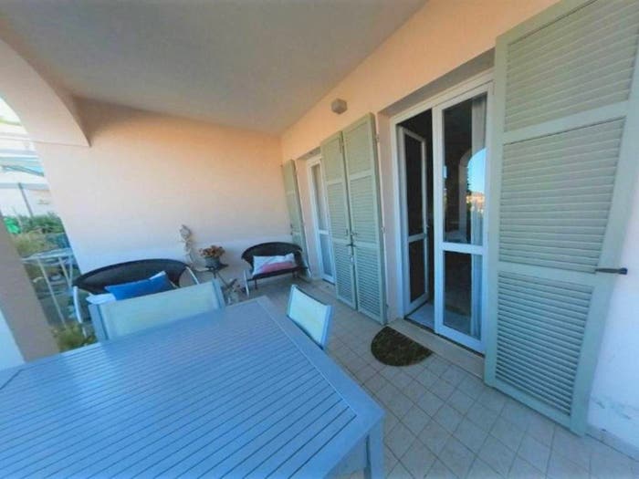 Appartamento trilocale in vendita in Via Vittorio Gavi N Snc, Porto Maurizio, Imperia