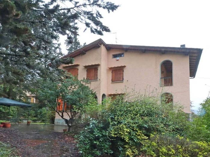Casa con 6 locali in vendita in Via Del Risorgimento, Sieci, Pontassieve