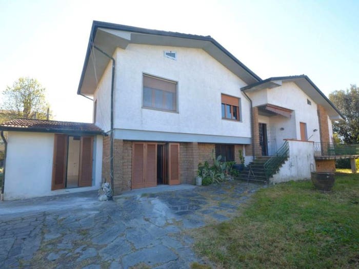 Casa con 5 locali in vendita in Via di SDonato, Montuolo, Lucca