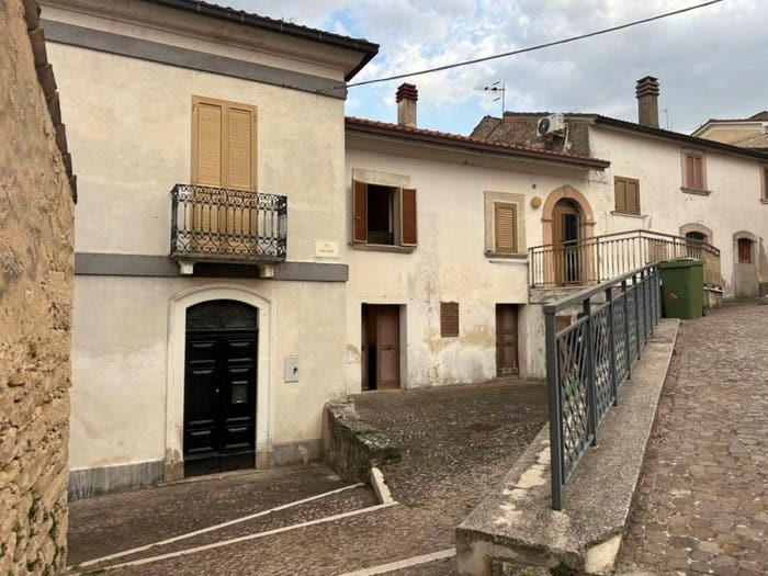 Casa bilocale in vendita in Via Prunini, Centro, Pietranico