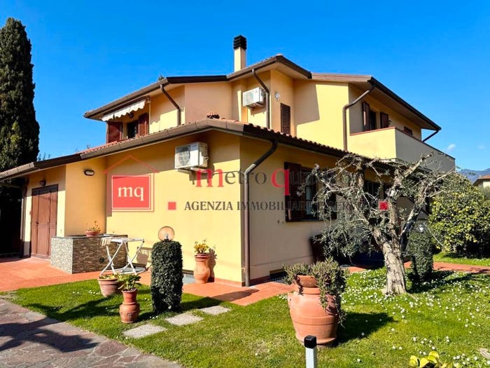 Casa con 6 locali in vendita in Navacchio Nord Zambra, Cascina