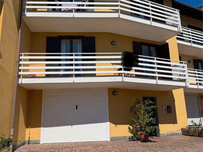 Casa con 6 locali in vendita in Via Case Sparse Brugnano, Centro, Nebbiuno