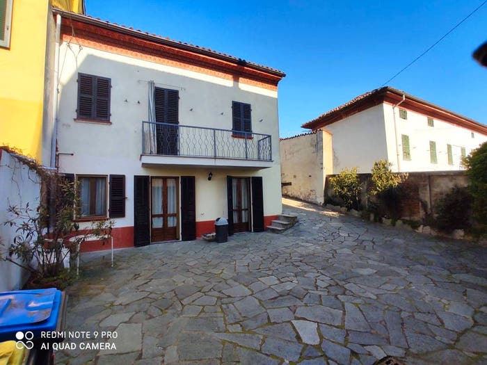 Appartamento con 6 locali in vendita in Via Vittorio Veneto, Centro, Pietra Marazzi