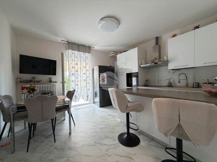 Casa trilocale in vendita in Via Sebastiano Vanzi, Via Covignano Villaggio Azzurro, Rimini