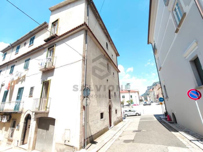 Casa con 6 locali in vendita in Via Giuseppe d'Andrea, Cerreto Sannita