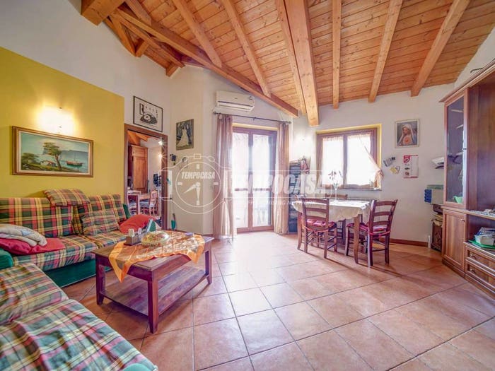 Appartamento trilocale in vendita in Via Luigi Cadorna, Fagnano Olona