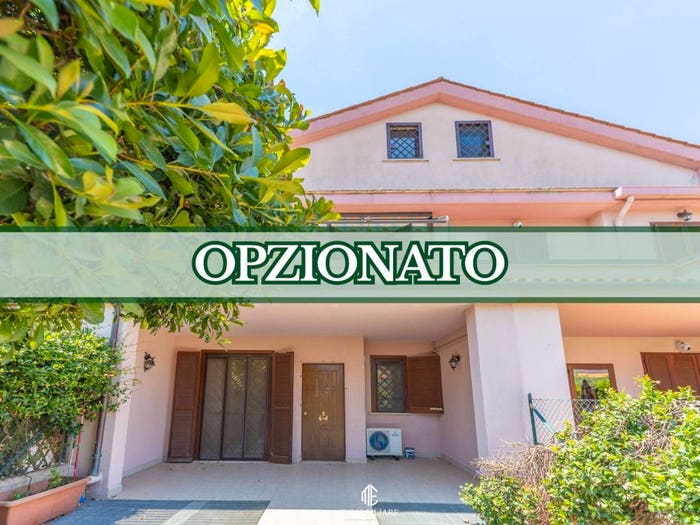 Casa quadrilocale in vendita in Via San Domenico, Colleferro