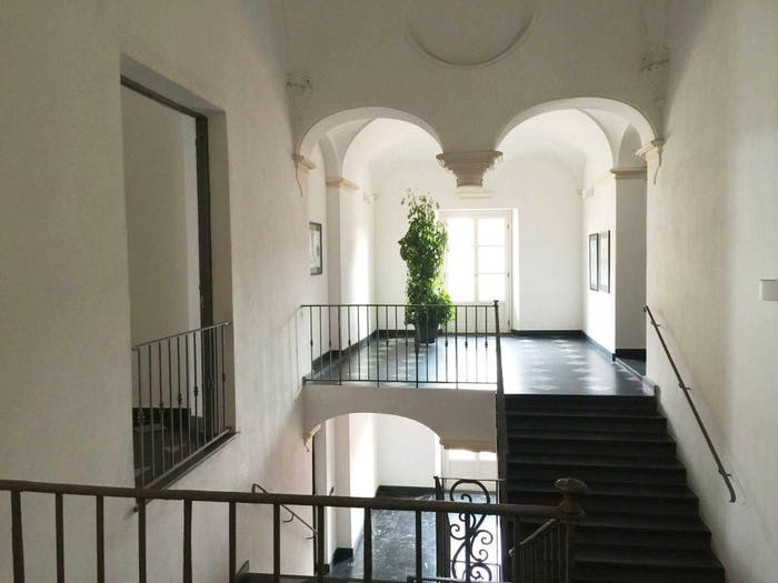 Appartamento bilocale in vendita in Piazza Rossi, Centro, Albenga