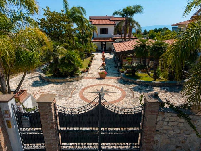 Casa con 6 locali in vendita in Via Paradiso, Capo Milazzo, Milazzo