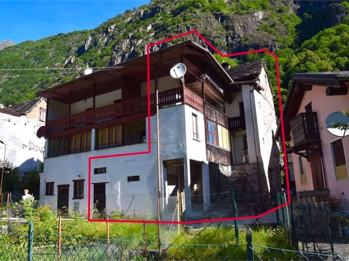 Appartamento trilocale in vendita in via San Pietro, Bannio Anzino