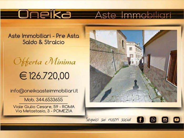 Appartamento quadrilocale in vendita in Via Regina Margherita, La Maddalena