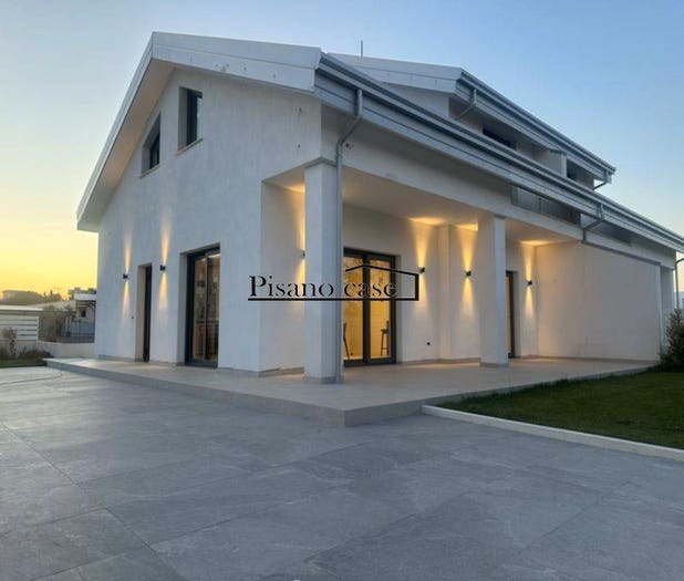 Casa con 6 locali in vendita in Contrada Levica, CoriglianoRossano
