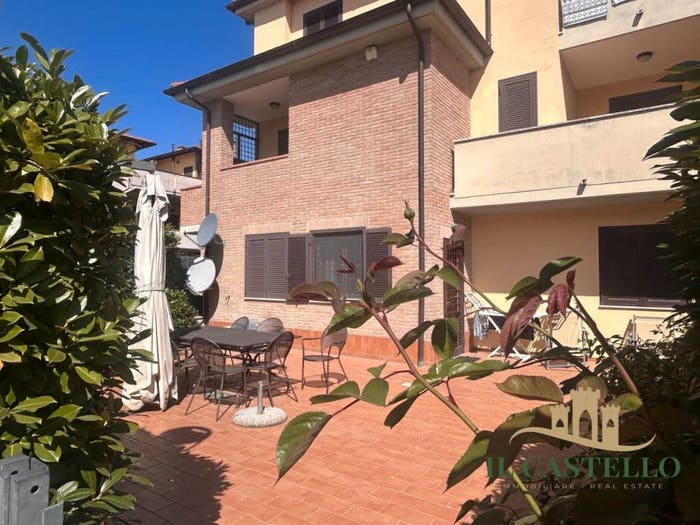 Appartamento con 5 locali in vendita in Via Vittorio Formentano, Contrada Prati, Castiglione del Lago