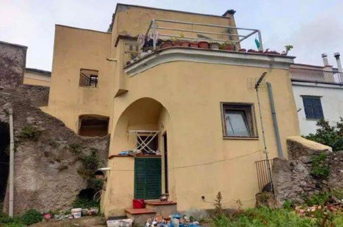 Appartamento con 6 locali in vendita in Via Nicola Salsano, Cava de' Tirreni