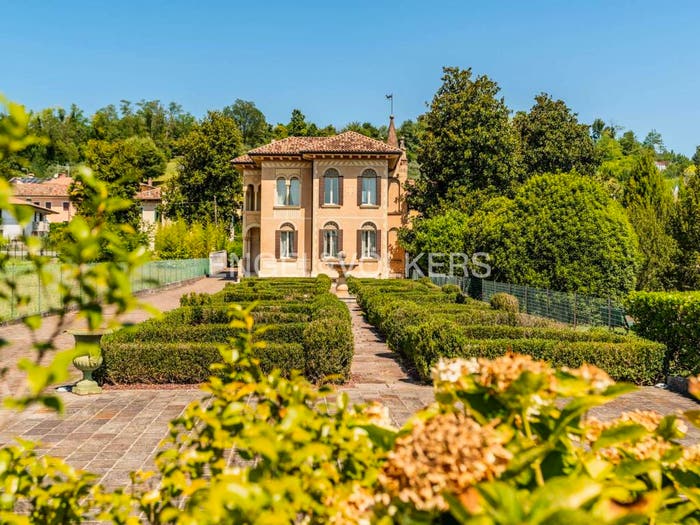 Casa con 6 locali in vendita in Via Maggio, Centro, Conegliano