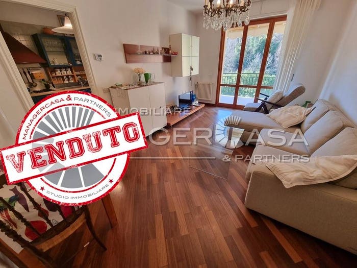 Appartamento trilocale in vendita in Via per Maxena, Sanpierdicanne, Chiavari