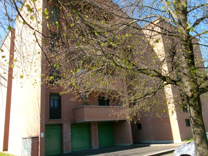 Appartamento con 6 locali in vendita in Via Umberto Saba A Montecchio Emilia RE, Centro, Montecchio Emilia