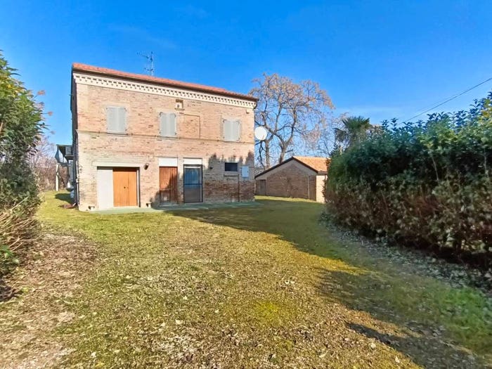 Casa con 6 locali in vendita in Contrada Campogiano, Corridonia