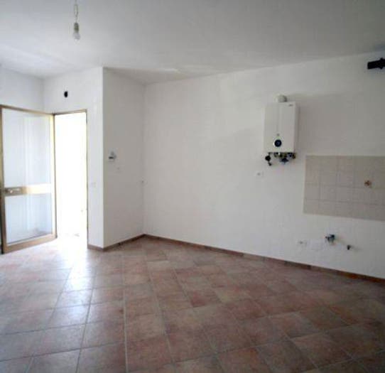 Appartamento trilocale in vendita in Via Dell'Industria, Centro, Fermignano