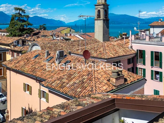 Appartamento con 6 locali in vendita in Piazza Duomo, Centro Storico, Desenzano del Garda