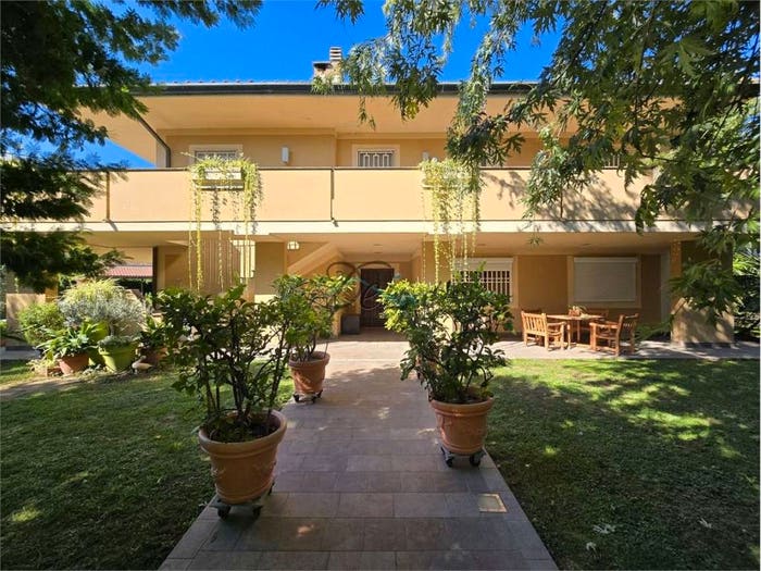 Casa con 6 locali in vendita in Via delle Pianacce, Camigliano, Capannori
