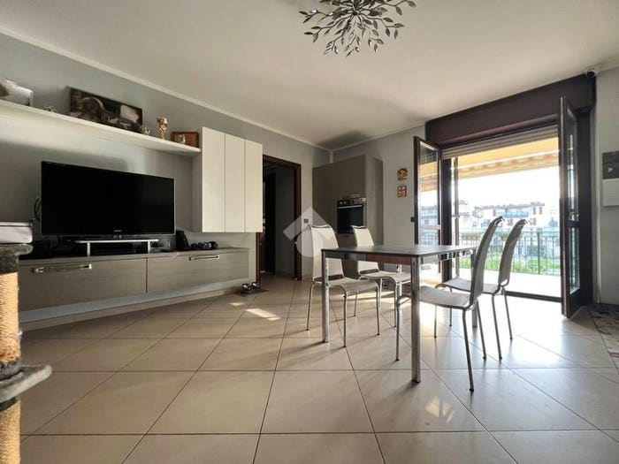 Appartamento trilocale in vendita in Via Lussemburgo, Orbassano