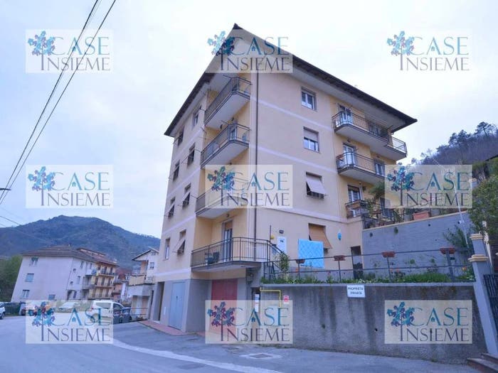 Appartamento quadrilocale in vendita in Via Don Domenico Minetti, Centro, Rossiglione
