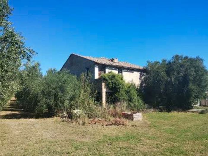 Casa quadrilocale in vendita in Contrada Crocette, Morrovalle