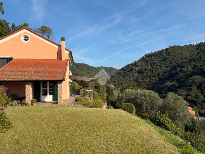 Casa con 6 locali in vendita in Via stella, Ellera, Albisola Superiore