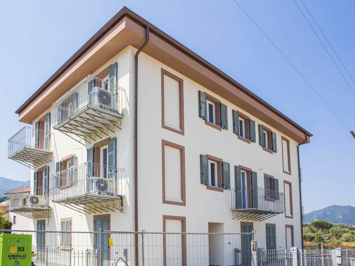 Appartamento trilocale in vendita in Via Piave, Centro, Pietra Ligure