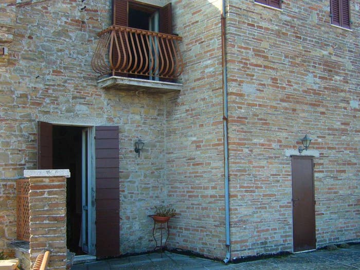 Appartamento con 6 locali in vendita in Via Luigi Ferri, Centro, Cingoli