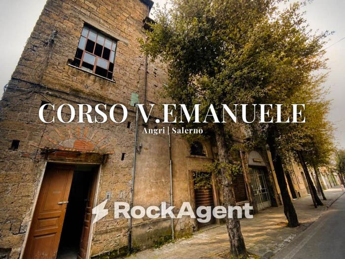 Appartamento trilocale in vendita in Corso V Emanuele, Centro, Angri