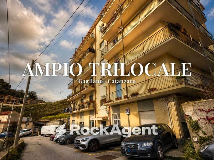 Appartamento trilocale in vendita in Via Candela, Gagliano, Catanzaro