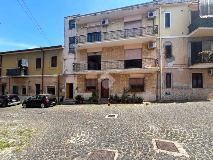 Appartamento bilocale in vendita in Largo del Teatro, Centro, Cisterna di Latina