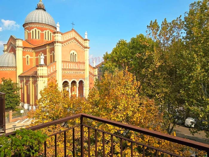 Appartamento quadrilocale in vendita in Viale al Santuario, Santa Caterina, Asti
