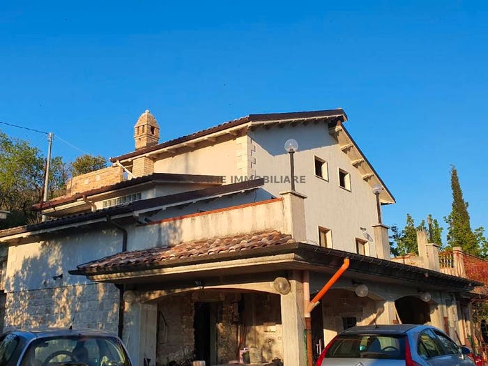 Casa con 6 locali in vendita in COLONNATA, Ascoli Piceno