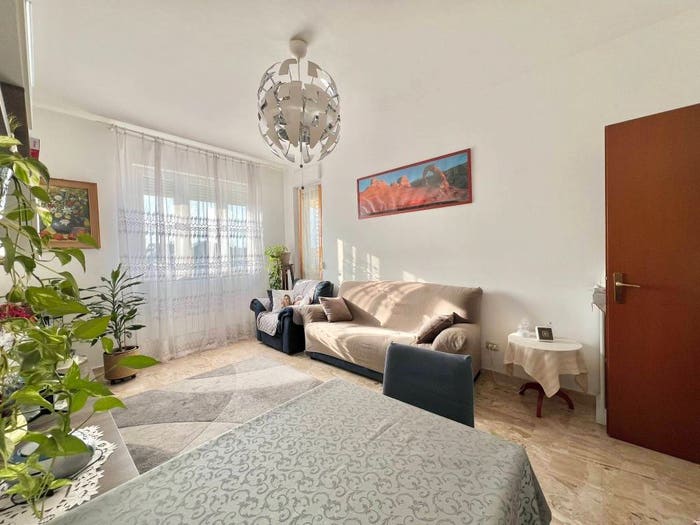 Appartamento trilocale in vendita in Via Alessandro Volta, Centro, Ceriano Laghetto